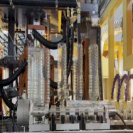 comprar Máquina de Llenado de Agua Mineral Embotellada OEM, Línea de Producción de Leche Condensada online manufacture