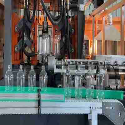 Buen precio Línea de producción de agua embotellada personalizable para sus necesidades de producción únicas en línea